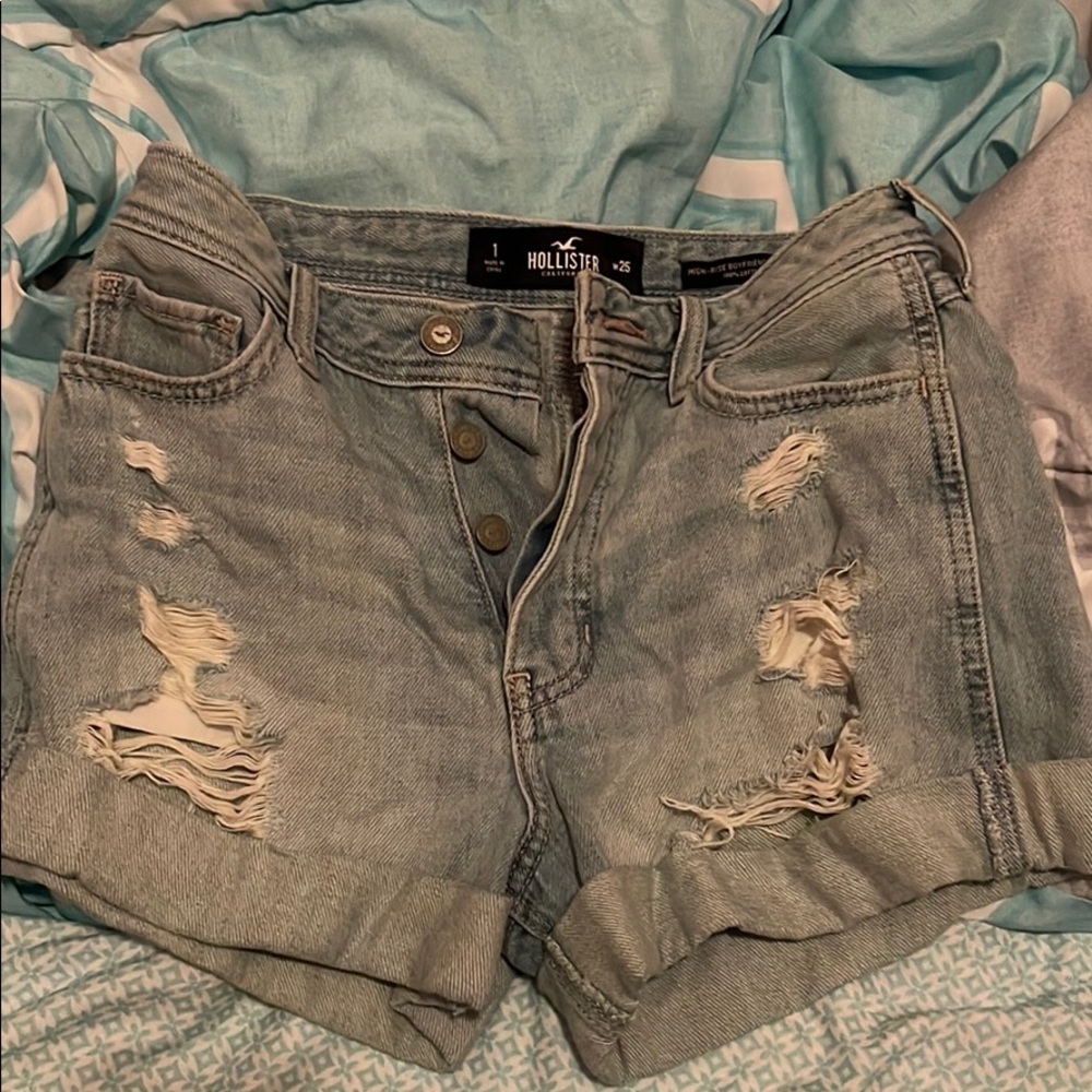 HOLLISTER high rise boyfriend short
